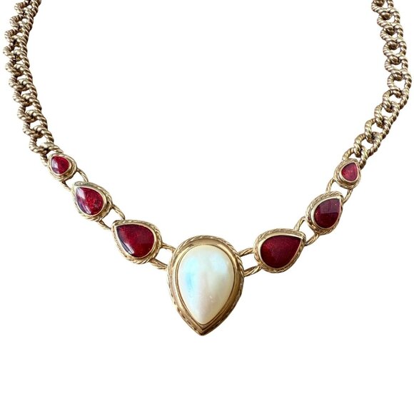 Vintage Monet Gold Tone Chain NecklaceTeardrop faux pearl and stones - Picture 2 of 8